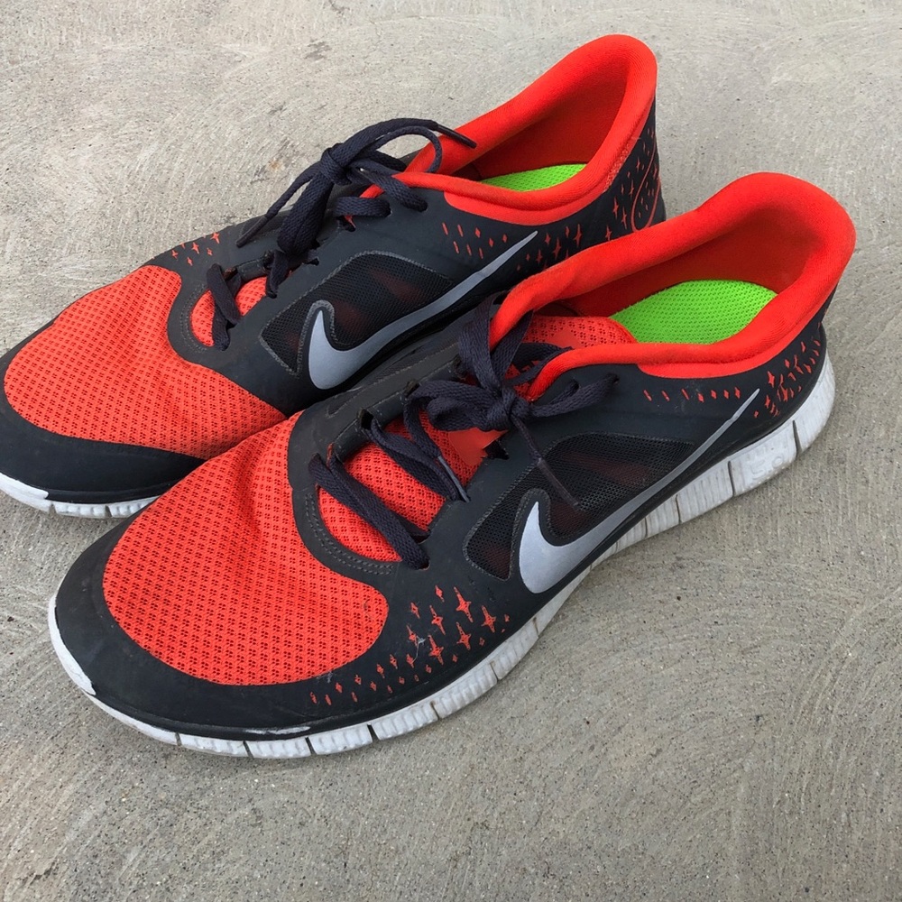 Red Nike Frees